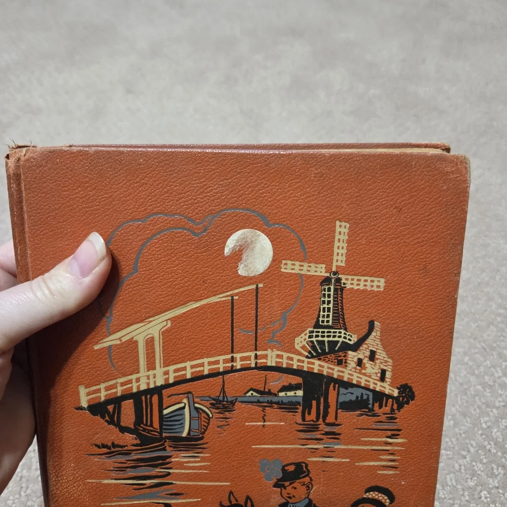 The Childcraft series, specifically identified as Volume‎ 3, 